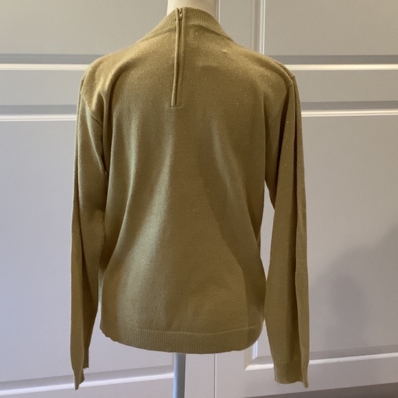 Jenny Size Medium Gold - Picture 2 of 2